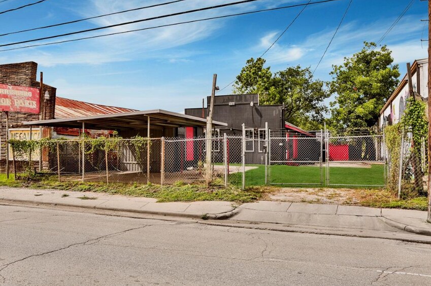 7629 Harrisburg Blvd, Houston, TX à louer Photo principale– Image 1 sur 25