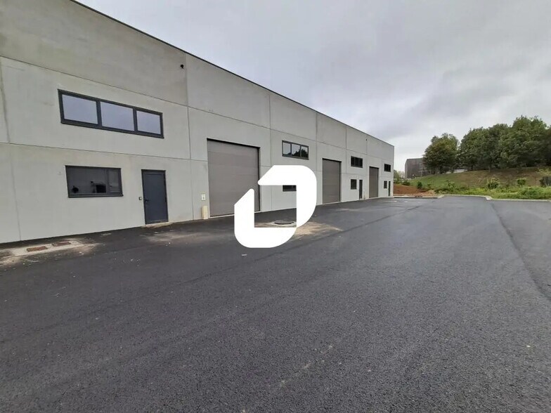 Bureau dans Wattrelos à louer - Photo de l’immeuble – Image 2 sur 7