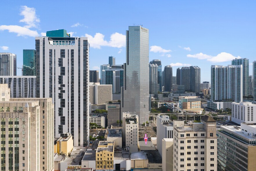 113-115 SE 1st St, Miami, FL à vendre - Aérien – Image 2 sur 4