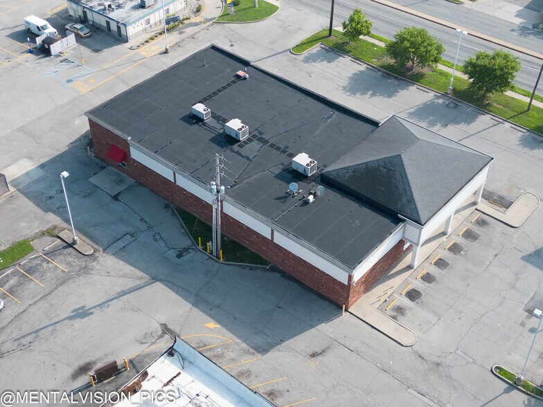 7202 Michigan Rd, Indianapolis, IN à louer - Photo de l’immeuble – Image 3 sur 12