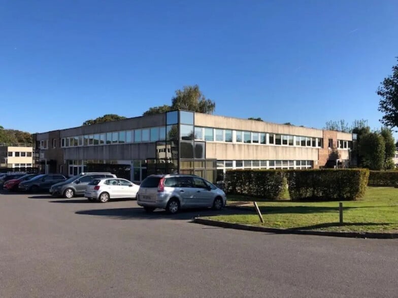 4 Bis Route De Gisy, Bièvres à louer - Photo de l’immeuble – Image 2 sur 11