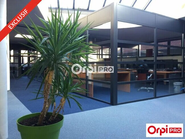 Plus de détails pour Bureau à vendre