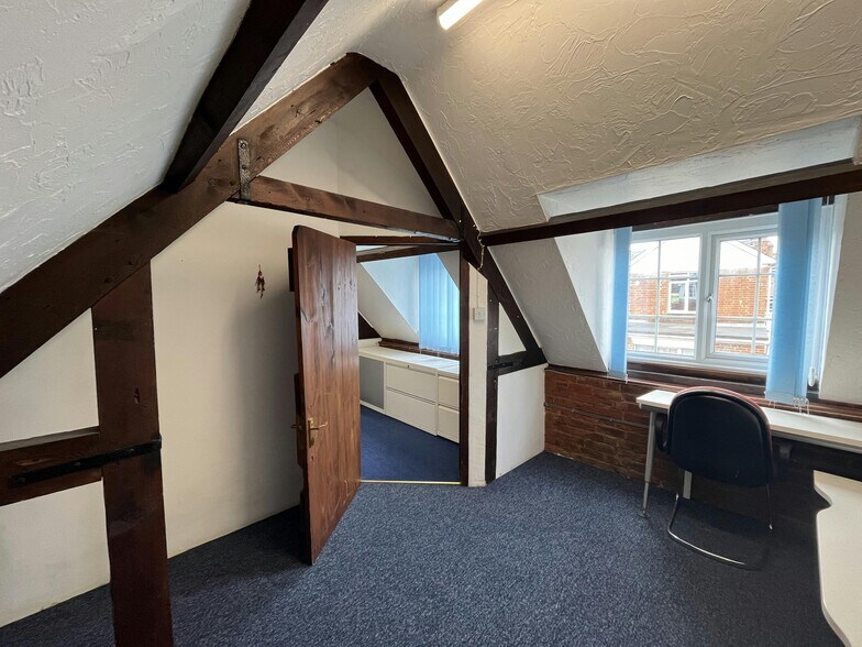 30 New St, Ringwood à louer - Photo de l’immeuble – Image 3 sur 5