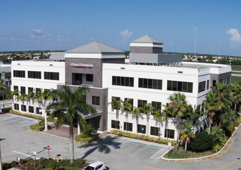 2020 NW 150th Ave, Pembroke Pines, FL à louer - Photo de l’immeuble – Image 2 sur 4