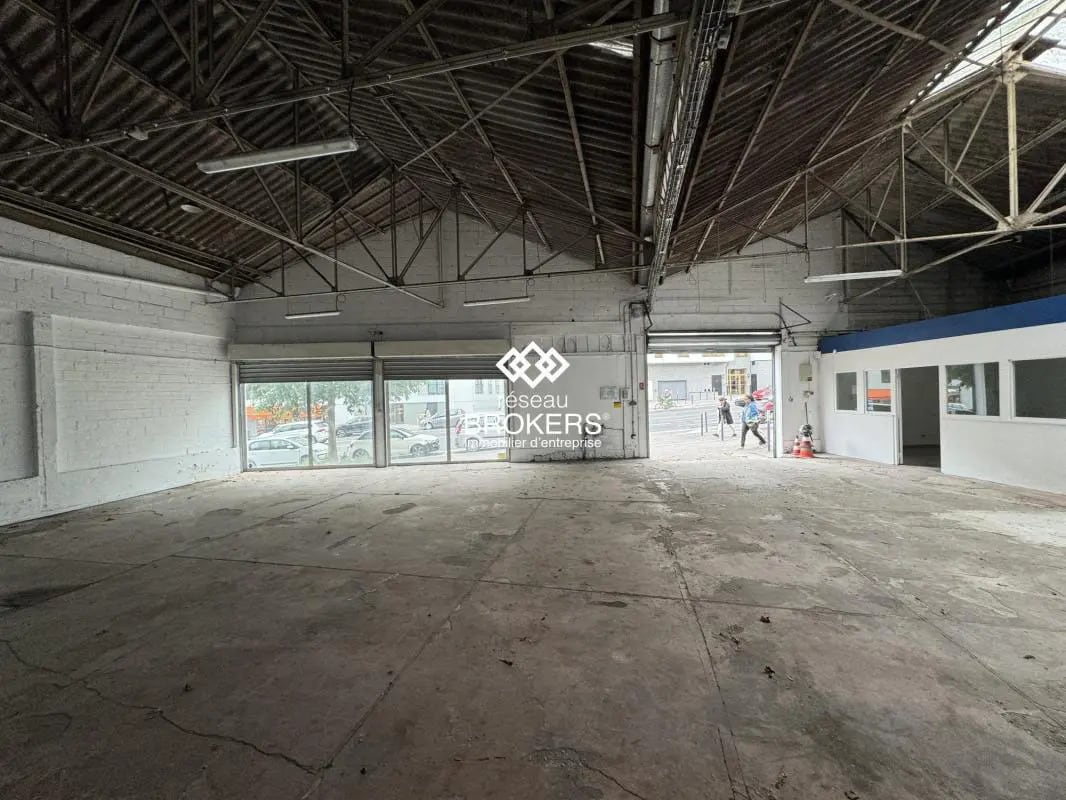 Local commercial dans Villejuif à vendre Photo intérieure– Image 1 sur 6
