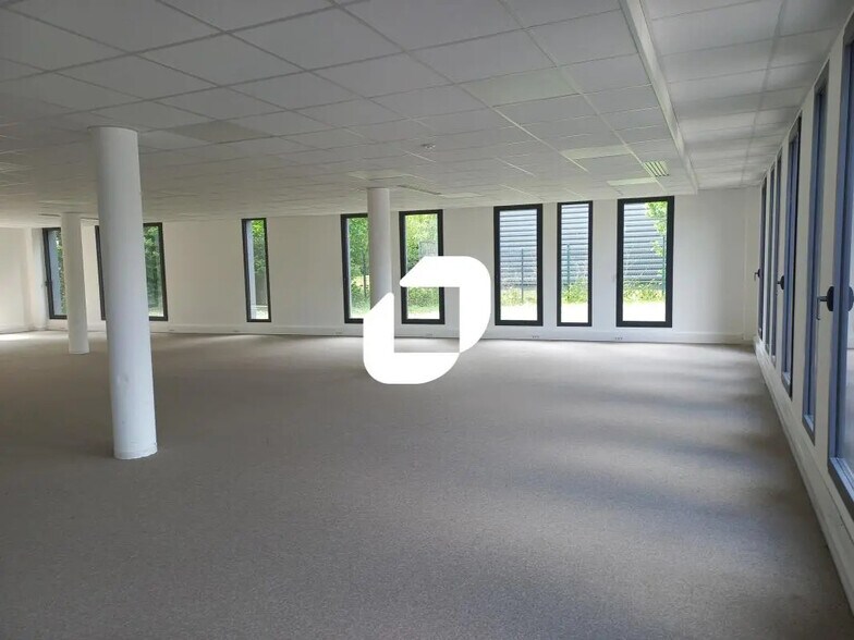 Bureau dans VILLENEUVE-D'ASCQ à louer - Photo de l’immeuble – Image 2 sur 10