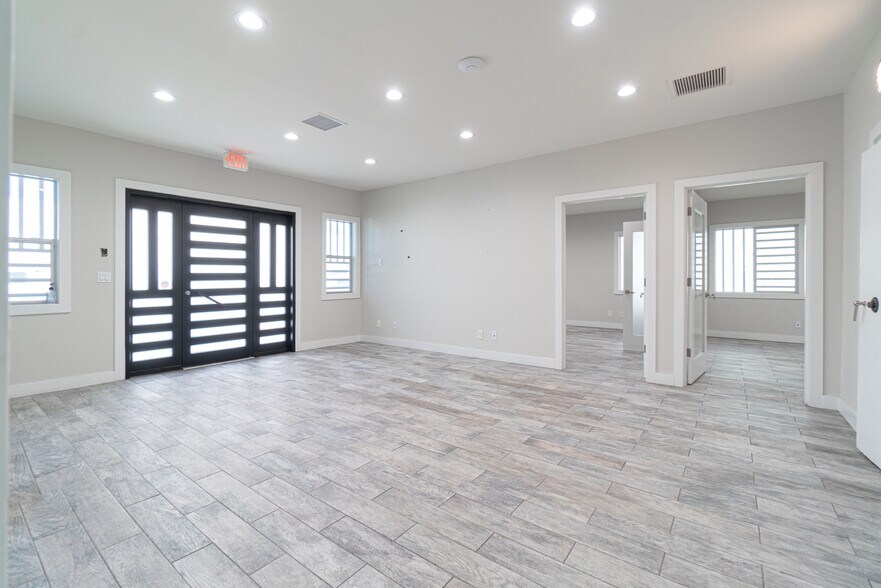820 W Esther St, Long Beach, CA à vendre - Photo intérieure – Image 3 sur 10