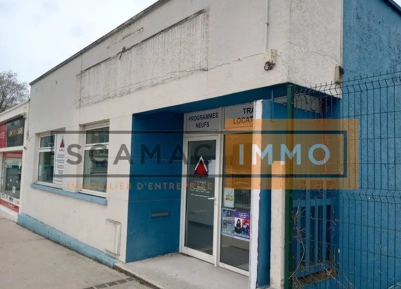 Local commercial dans Vaires-sur-Marne à louer Photo de l’immeuble– Image 1 sur 7