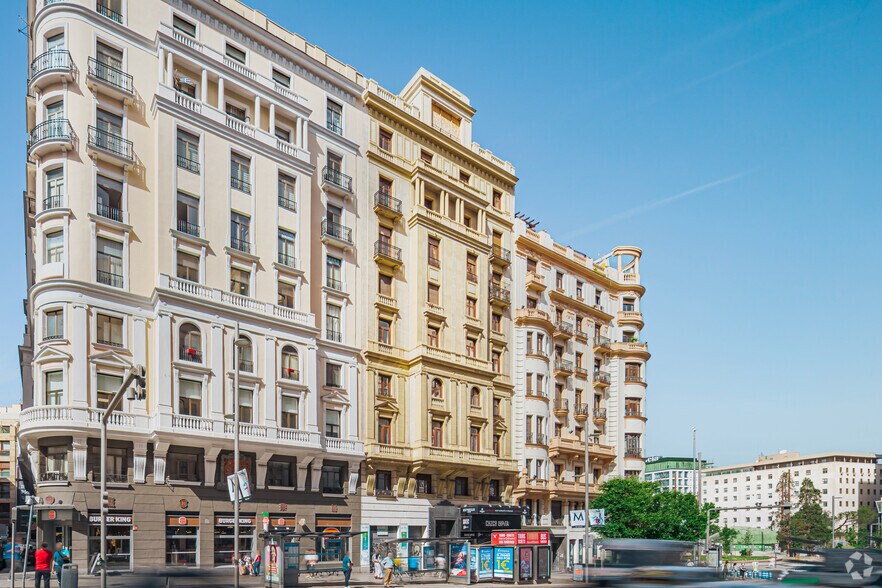 Calle Gran Vía, 71, Madrid, Madrid à louer - Photo de l’immeuble – Image 3 sur 3