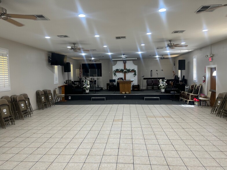 901 Stewart Ave, Las Vegas, NV à vendre - Photo de l’immeuble – Image 3 sur 16