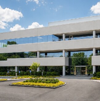 Plus de détails pour 4 Armstrong Rd, Shelton, CT - Bureau à louer