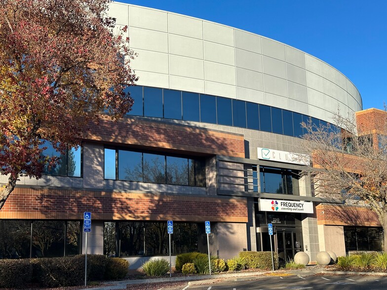 3249 Quality Dr, Rancho Cordova, CA à louer - Photo de l’immeuble – Image 1 sur 15