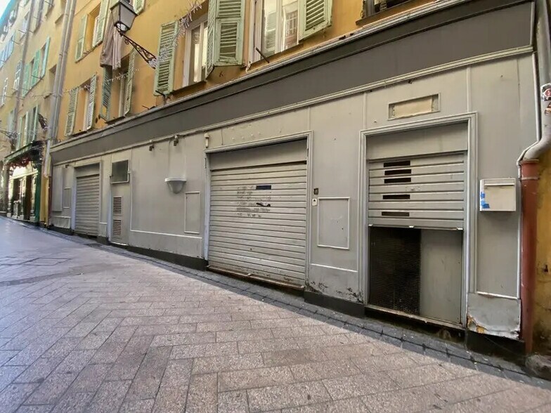 Local commercial dans Nice à louer - Photo de l’immeuble – Image 1 sur 5