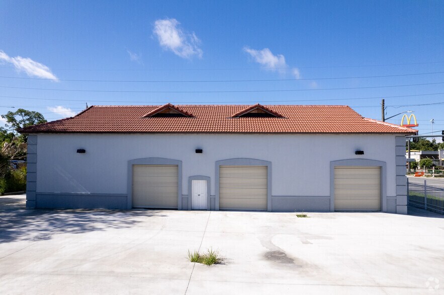 441 Cassat Ave, Jacksonville, FL à louer - Photo de l’immeuble – Image 1 sur 4