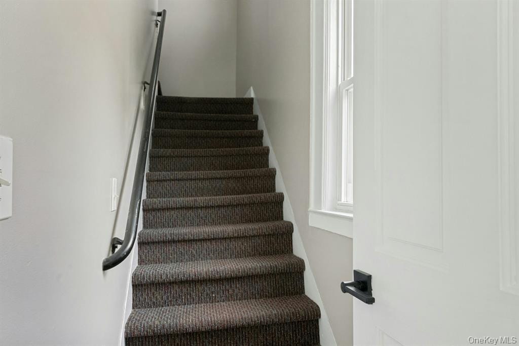 504 Gramatan Ave, Mount Vernon, NY à louer Photo intérieure– Image 1 sur 24