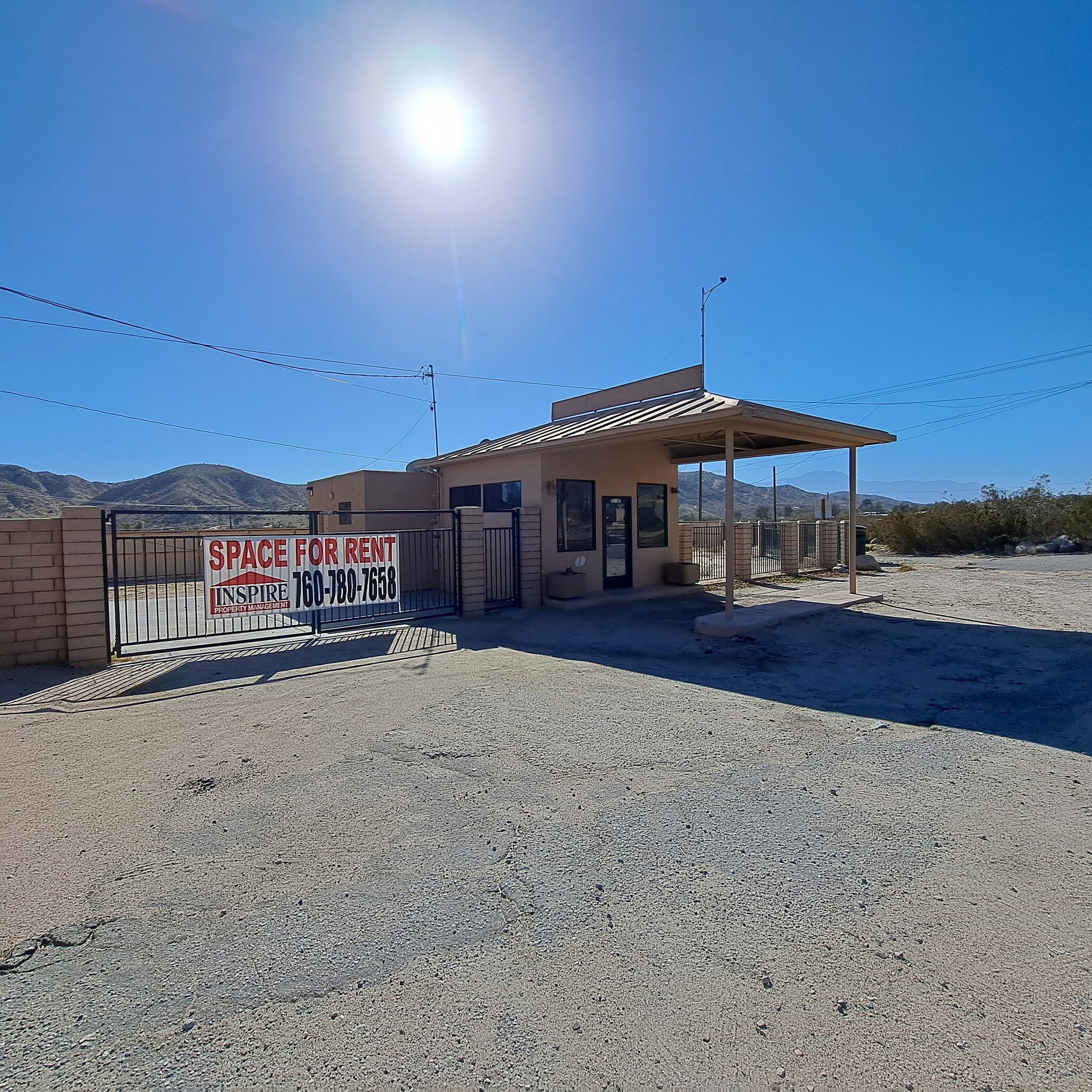 51607 29 Palms Hwy, Morongo Valley, CA à louer Photo intérieure– Image 1 sur 8