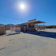 51607 29 Palms Hwy, Morongo Valley, CA à louer Photo intérieure– Image 1 sur 8