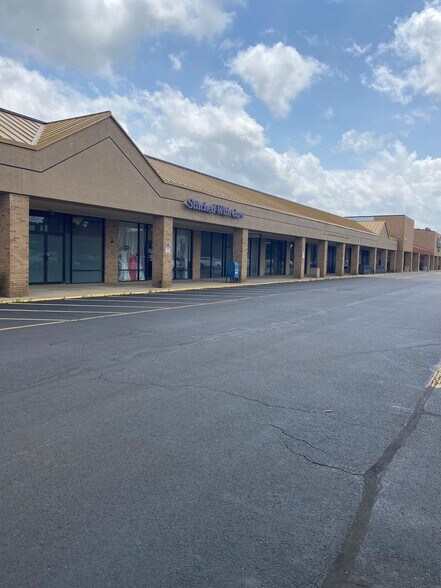 1637-1639 E US 36, Urbana, OH à louer - Photo de l’immeuble – Image 3 sur 9