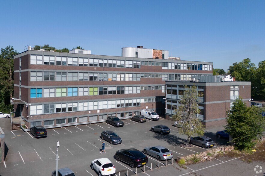 146 Hagley Rd, Birmingham à louer - Photo de l’immeuble – Image 3 sur 4