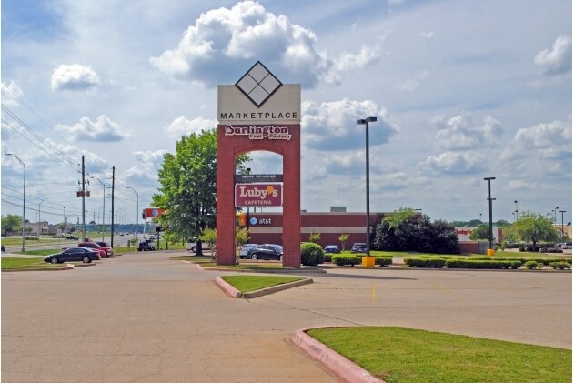 103 W Loop 281, Longview, TX à louer - Photo de l’immeuble – Image 2 sur 10