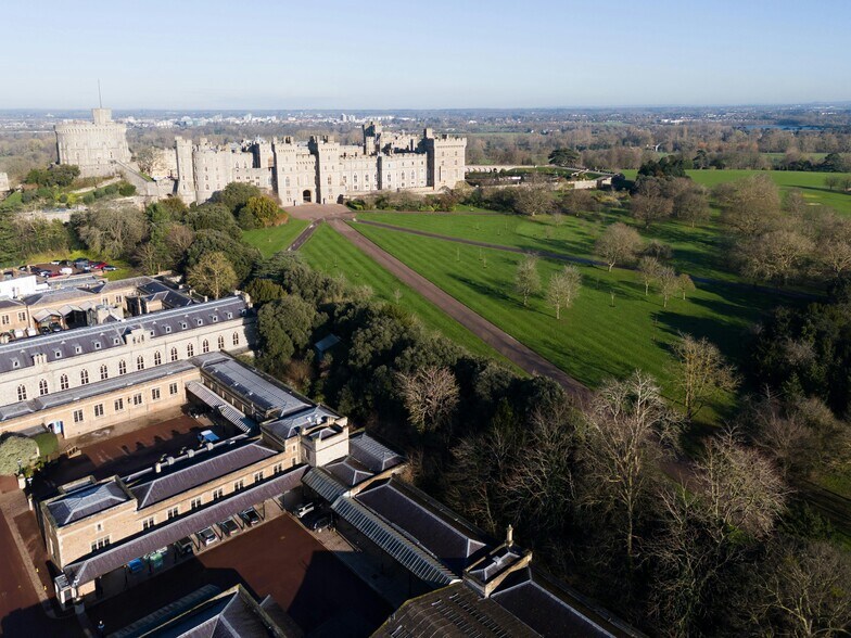 5 High Street, Windsor à louer - Photo de l’immeuble – Image 3 sur 3