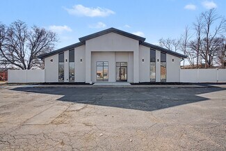 Plus de détails pour 207 Iris Dr, Hendersonville, TN - Local commercial à vendre