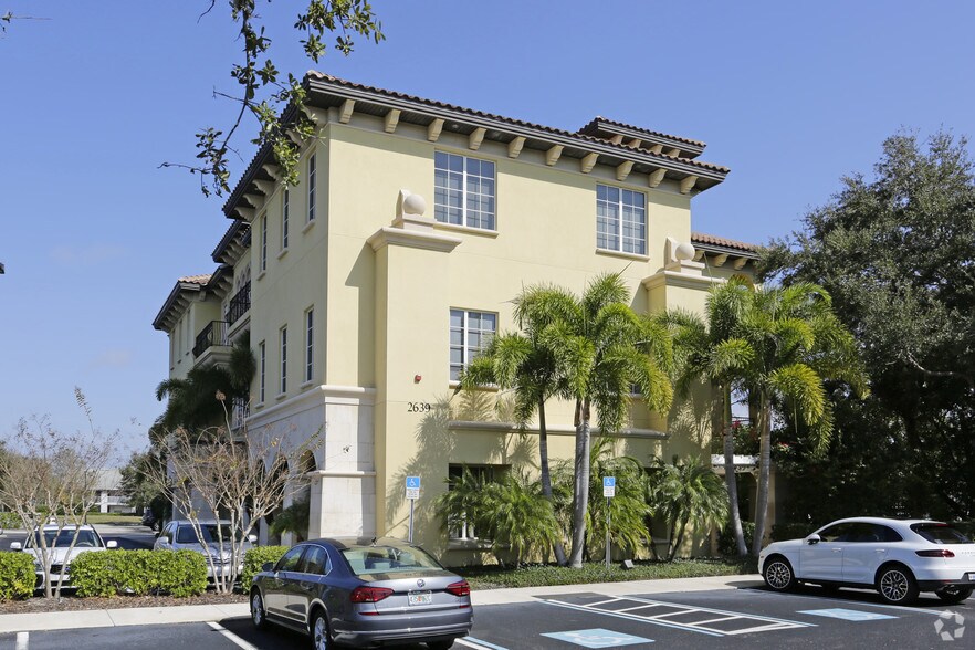 2639 Fruitville Rd, Sarasota, FL à vendre - Photo principale – Image 1 sur 50