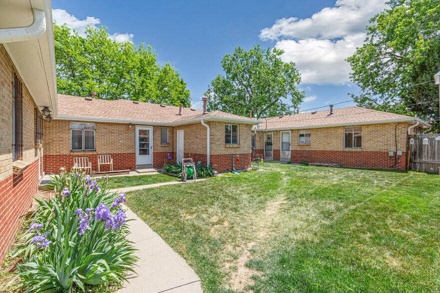 3645 E Neil Pl, Denver, CO à vendre - Photo de l’immeuble – Image 2 sur 37