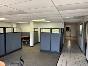 259 S Churton St, Hillsborough, NC à vendre Photo intérieure– Image 2 sur 8