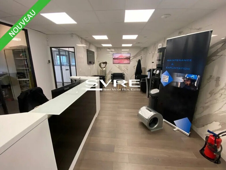 Bureau dans La Ciotat à louer - Photo de l’immeuble – Image 1 sur 6