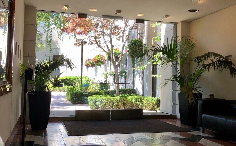 21 Tamal Vista Blvd, Corte Madera, CA à louer - Photo intérieure – Image 2 sur 9