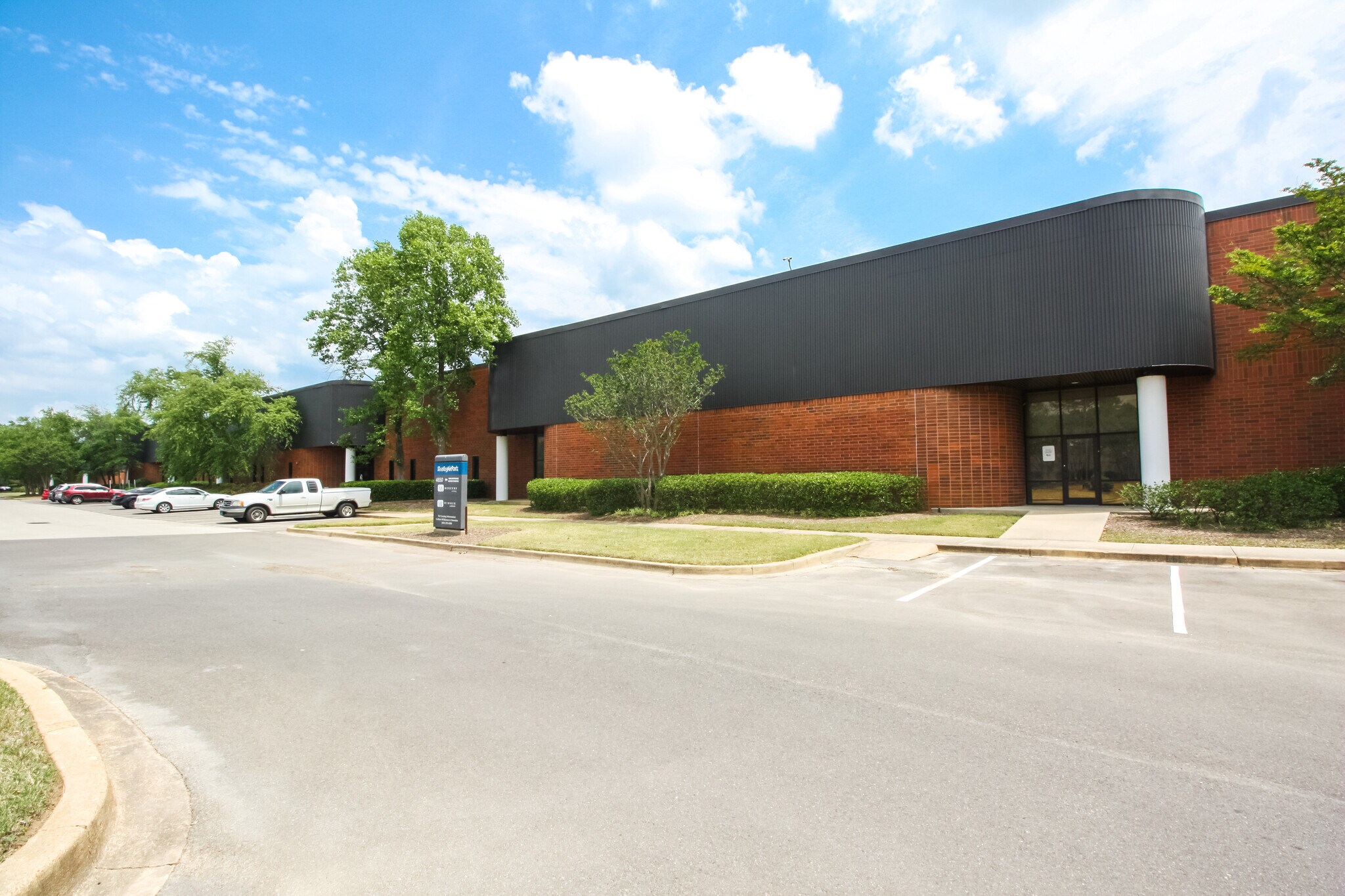 4650 Shelby Air Park Dr, Memphis, TN à louer Photo principale– Image 1 sur 6