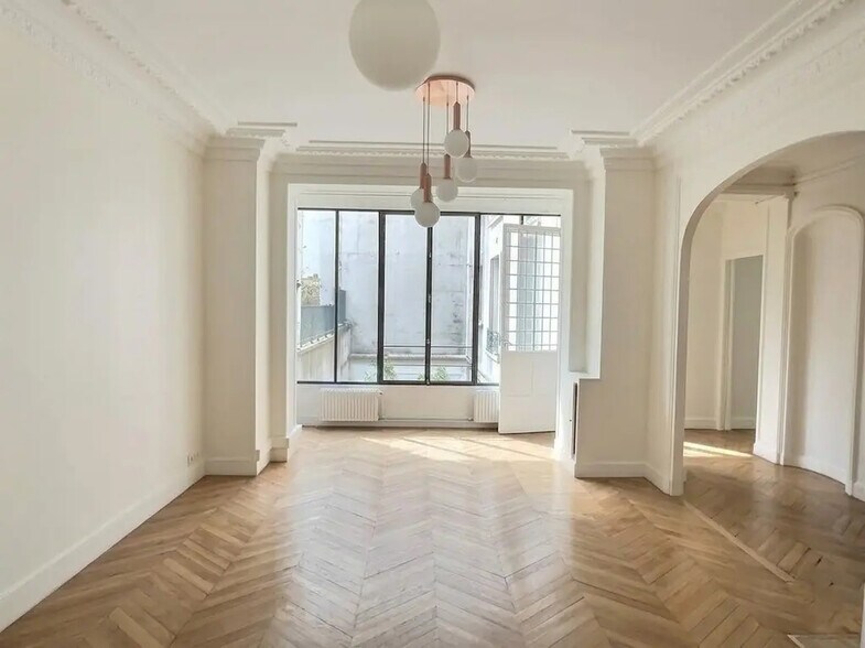 Bureau dans Paris à louer - Photo intérieure – Image 3 sur 8