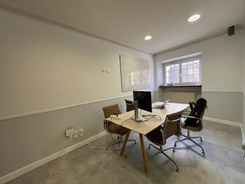 Bureau dans Vannes à vendre - Photo de l’immeuble – Image 3 sur 3