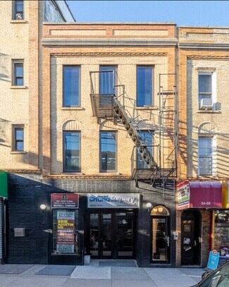 Plus de détails pour 54-07 Roosevelt Ave, Woodside, NY - Logement à vendre