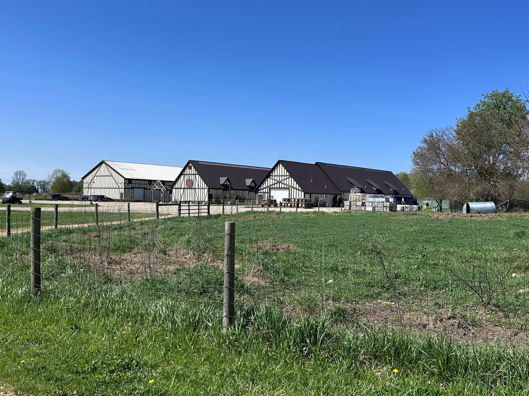 2180 62nd St, Fennville, MI à vendre Photo principale– Image 1 sur 17