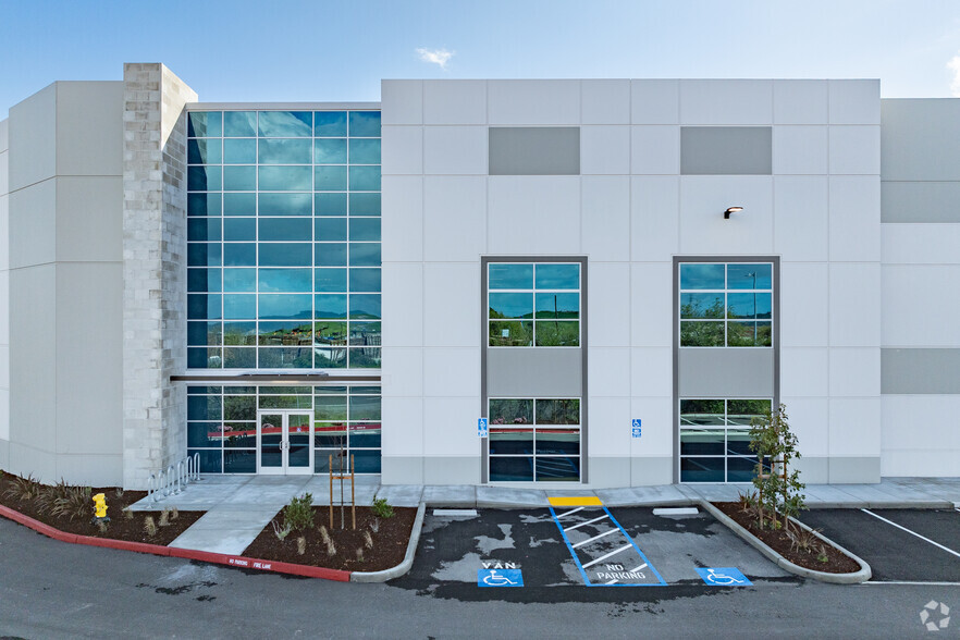 155 Parr Blvd, Richmond, CA à louer - Photo de l’immeuble – Image 2 sur 7