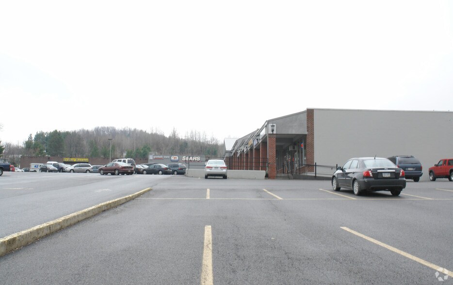 120 Plaza Ln, Wellsboro, PA à louer - Photo de l’immeuble – Image 3 sur 3