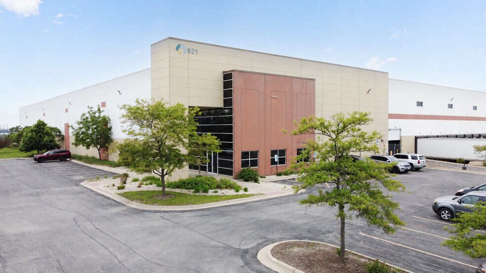 821 Bluff Rd, Romeoville, IL à louer - Photo principale – Image 1 sur 1