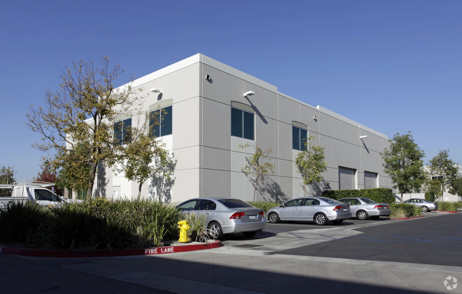 13955 Central Ave, Chino, CA à louer - Photo de l’immeuble – Image 3 sur 10
