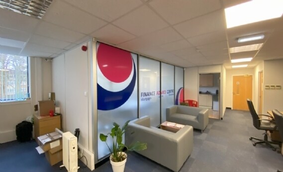 Raynesway, Derby à louer - Photo intérieure – Image 2 sur 10