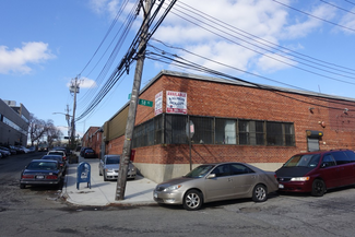 Plus de détails pour 5140 58th Pl, Woodside, NY - Industriel/Logistique à louer
