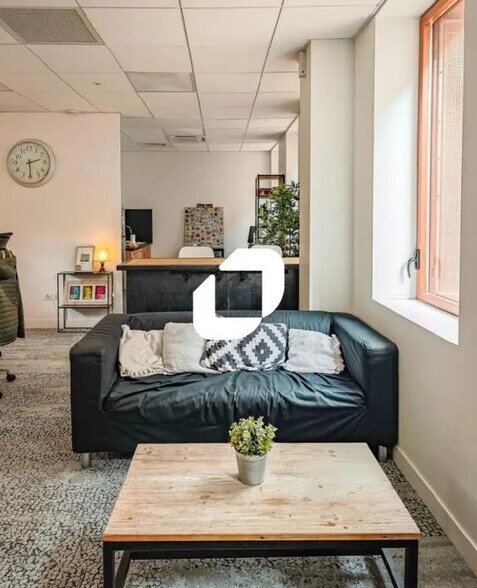 Bureau dans Lille à louer - Photo de l’immeuble – Image 3 sur 7