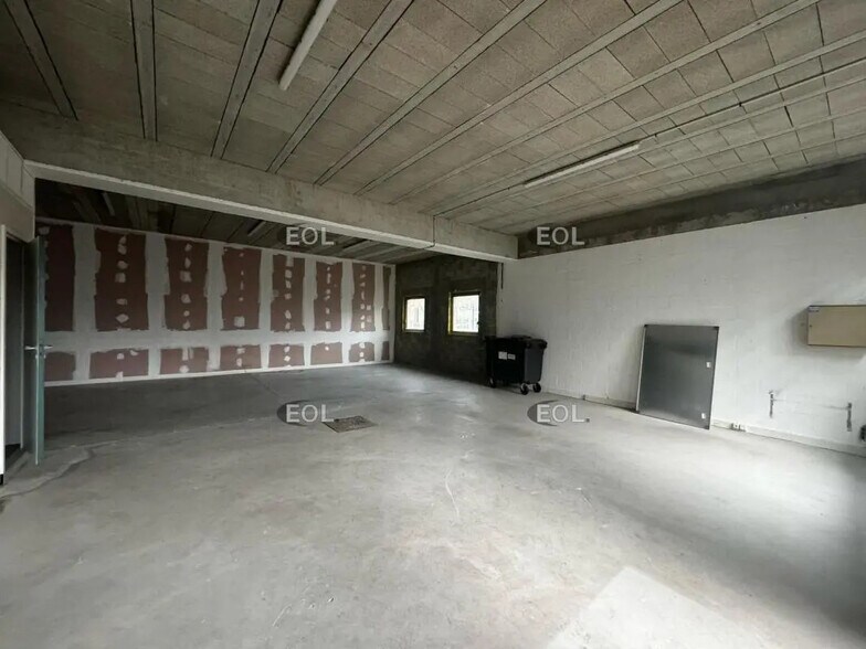 Local d’activités dans Bondoufle à louer - Photo de l’immeuble – Image 2 sur 13