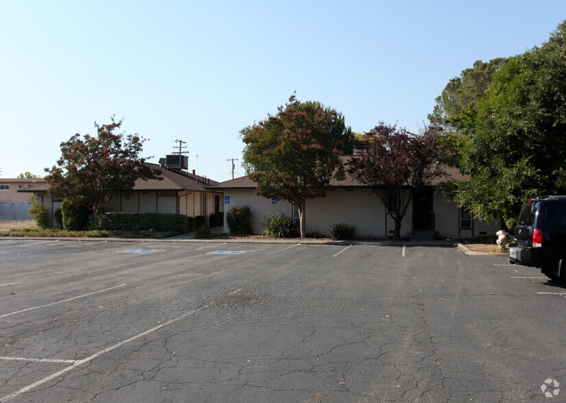 5525 Assembly Ct, Sacramento, CA à vendre - Photo de l’immeuble – Image 3 sur 3