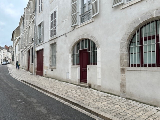 Plus de détails pour 18 Rue Notre Dame De Recouvrance, Orléans - Bureau à vendre