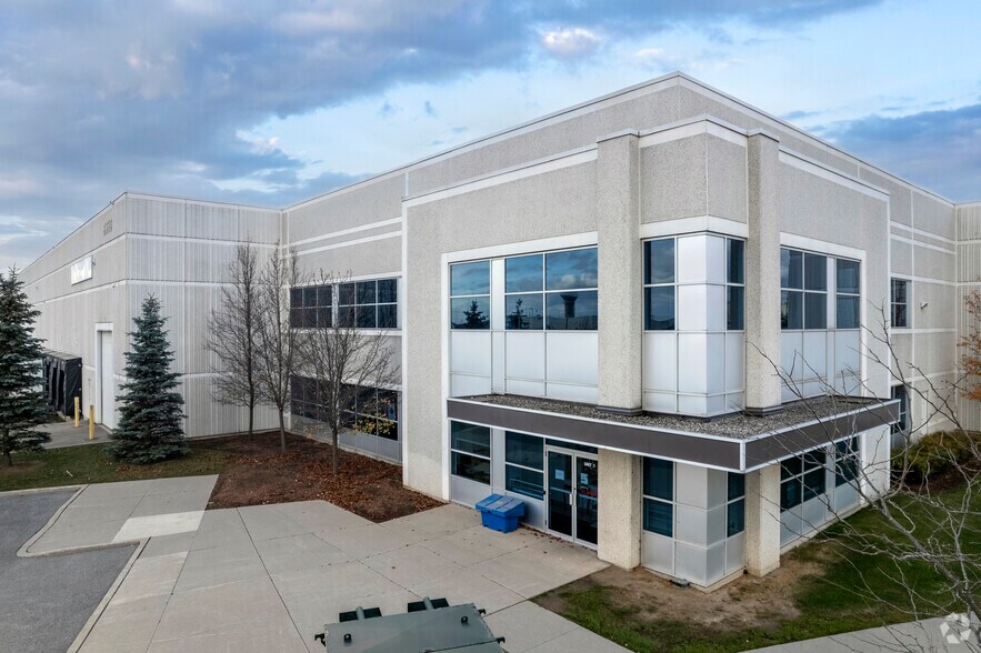 8350 Lawson Rd, Milton, ON à louer - Photo de l’immeuble – Image 3 sur 4