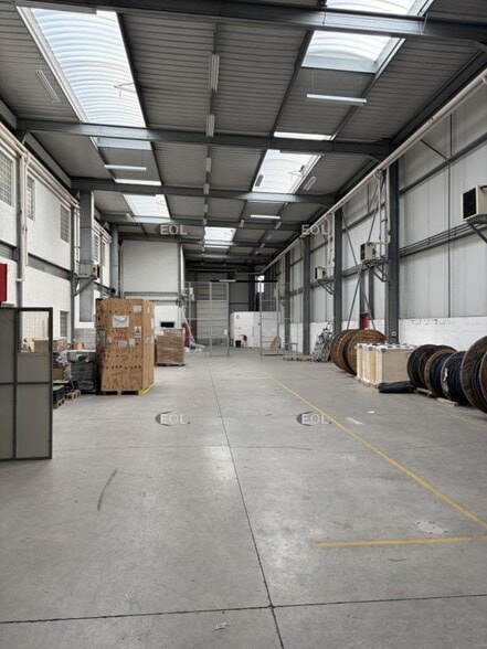 Industriel/Logistique dans Le Plessis-Bouchard à vendre - Photo intérieure – Image 3 sur 12