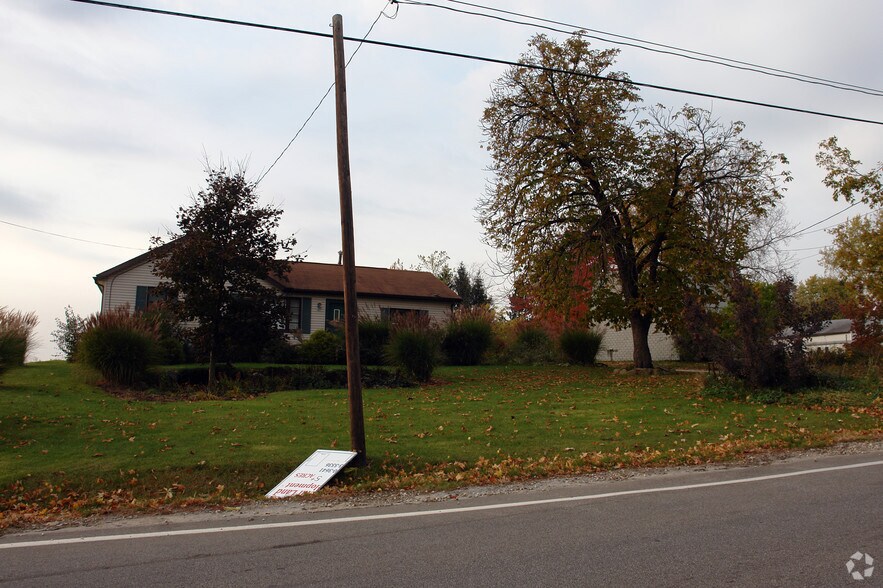 166 Tallmadge Rd, Kent, OH à vendre - Photo principale – Image 1 sur 2