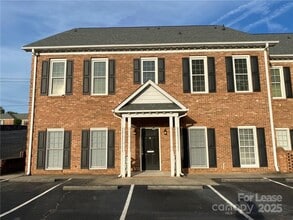 825 Majestic Ct, Gastonia, NC à louer Photo intérieure– Image 1 sur 16